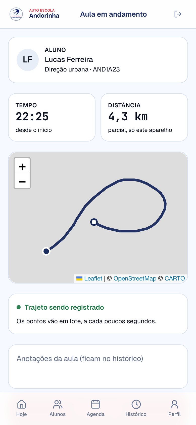 App do instrutor com a aula em andamento, tempo, distância e trajeto
